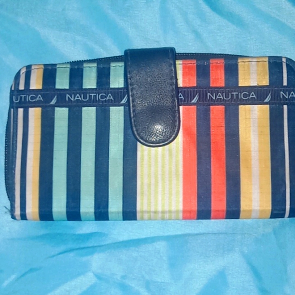 Nautica wallet for women